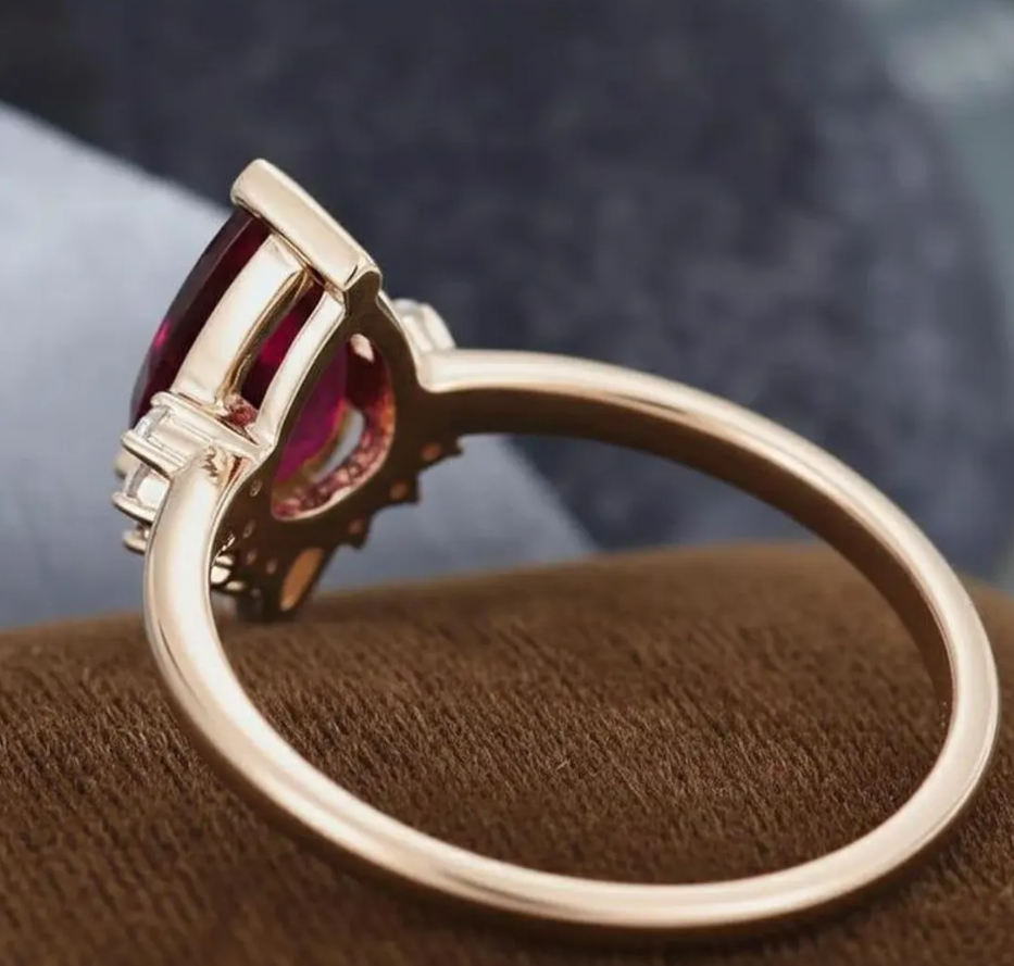 Pear Engagement Ring